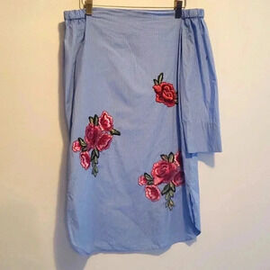 Zara embroidered off the shoulder  sz XS dress